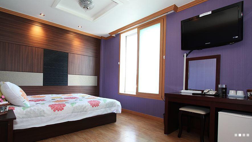 1 Night 2 Days Motel Namhae Bagian luar foto